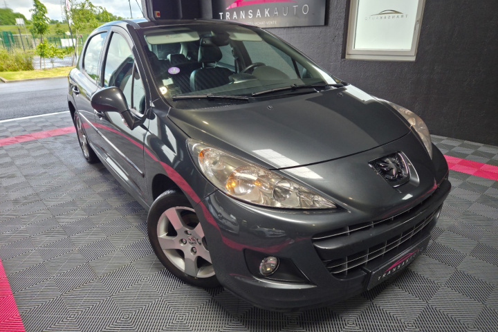 PEUGEOT 207