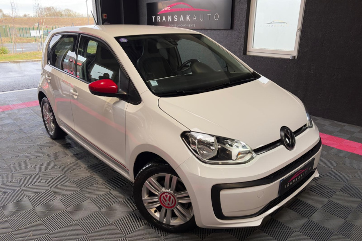 VOLKSWAGEN UP